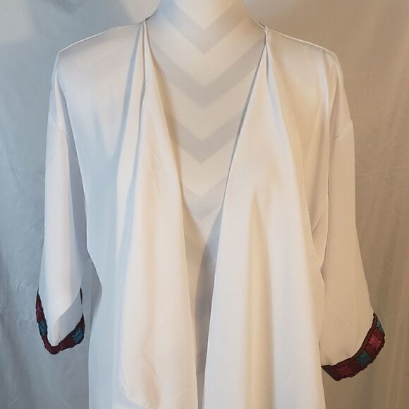 LuLaRoe "Shirley" Open Front Wrap - Picture 2 of 8